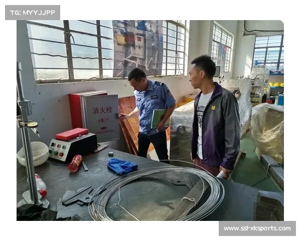 非洲杯组委会检查场地设施，安全保障措施完善